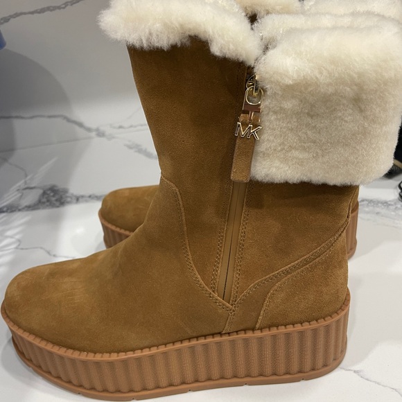 Michael Kors boots - Picture 3 of 6